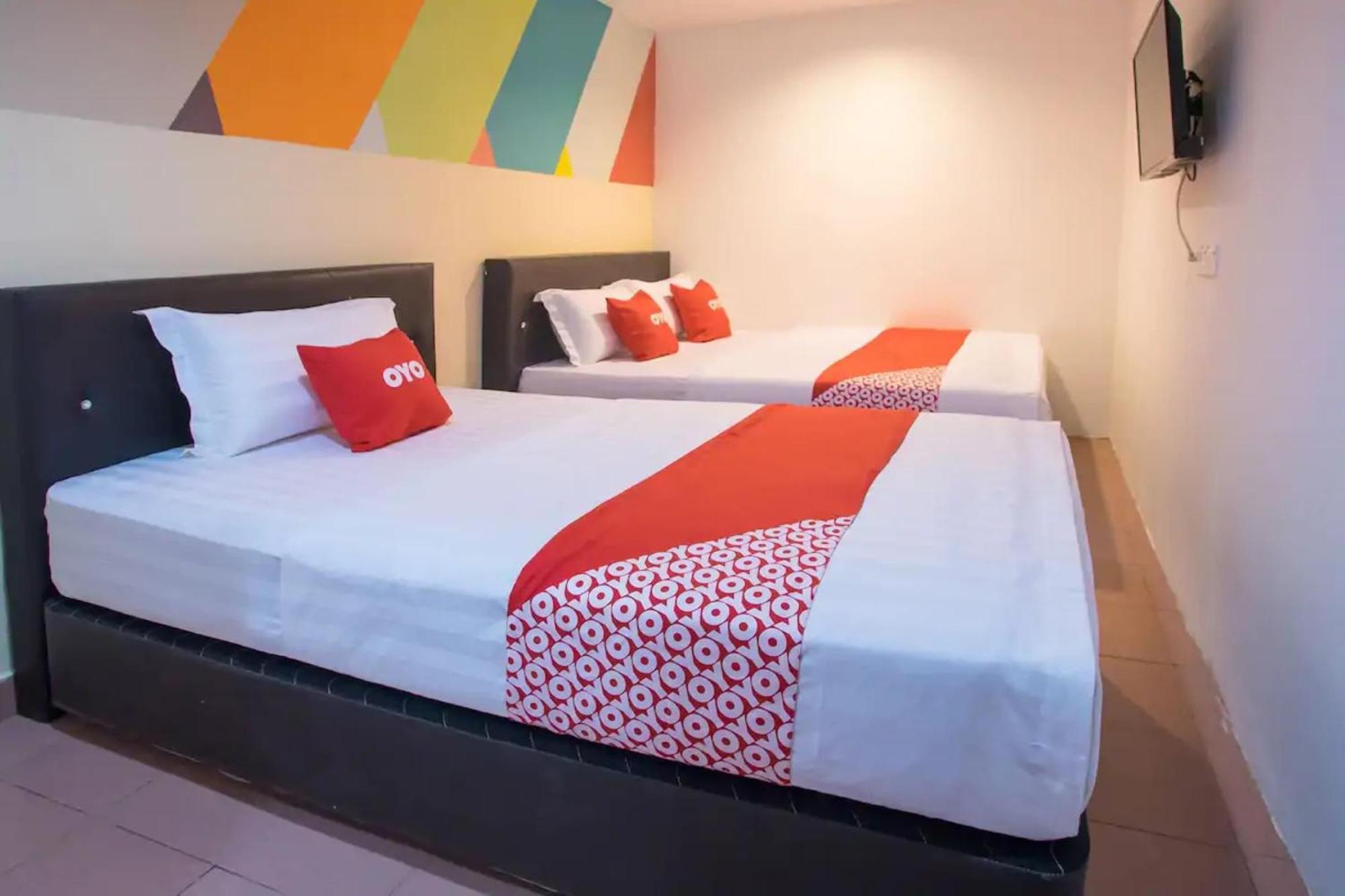 Oyo 90281 Hotel Taj Seksyen 13 Shah Alam Exterior photo